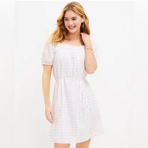 Loft Square Neck Shift Dress with Tie Waist -Size Medium
.